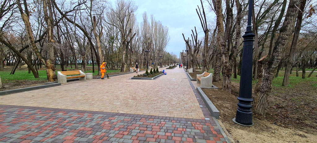 Отдых в Феодосии в Комсомольском парке