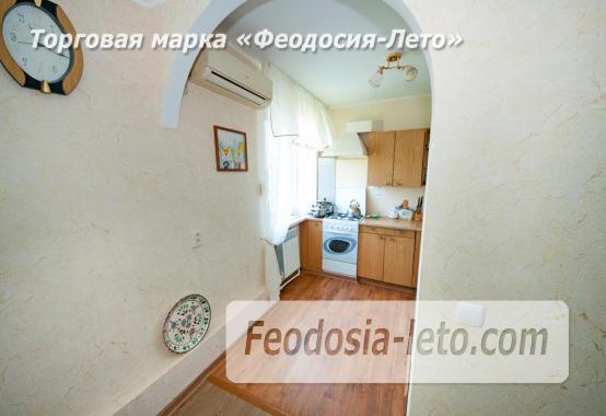2-комнатная квартира в Феодосии, бульвар Старшинова, 12 - фотография № 2