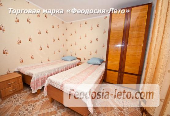 Частный сектор в Феодосии, на улице Федько рядом с дачей Стамболи - фотография № 2