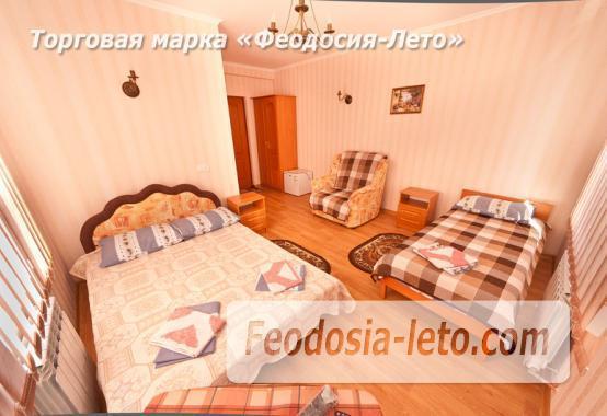 Дом отдыха в Феодосии напротив Черноморской набережной на улице Федько - фотография № 6