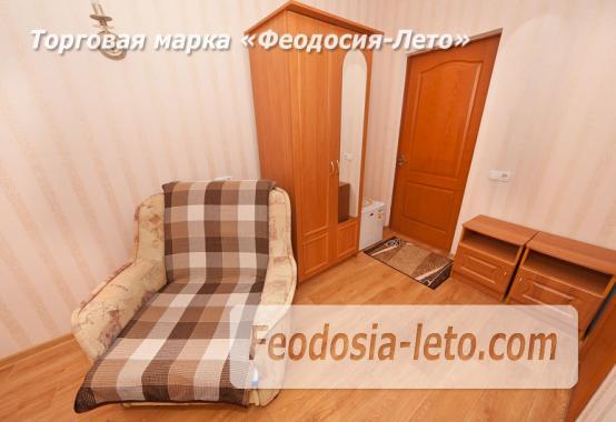 Дом отдыха в Феодосии напротив Черноморской набережной на улице Федько - фотография № 15