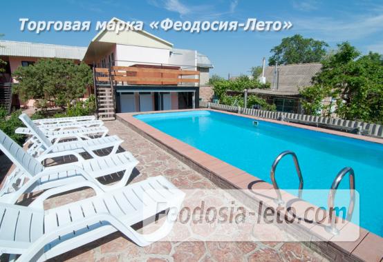 Гостиница с бассейном на улице Дружбы в Феодосии - фотография № 31