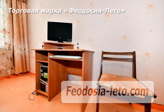 Квартира 2-комнатная в г. Феодосия, улица Крымская, 25 - фотография № 3