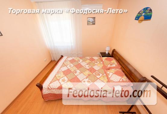 Квартира рядом с песчаными пляжами в Феодосии на бульваре Старшинова - фотография № 2