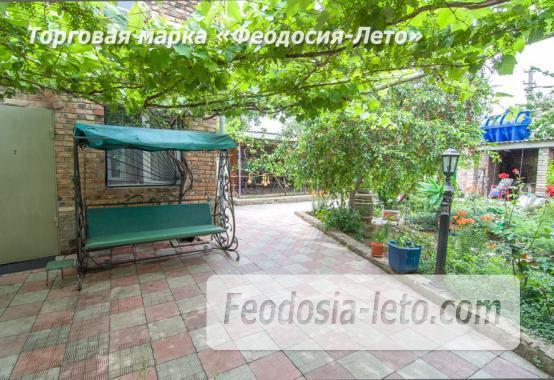 Отель в Феодосии рядом с Комсомольским парком на улице Калинина - фотография № 13