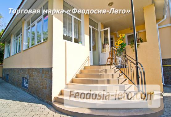 Отель в Феодосии в 5-ти минутах от моря на улице Калинина - фотография № 3