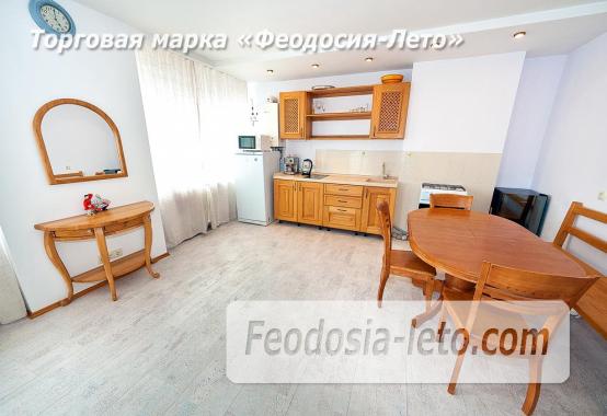 3 комнатная квартира в Феодосии, бульвар Старшинова, 10-А - фотография № 2