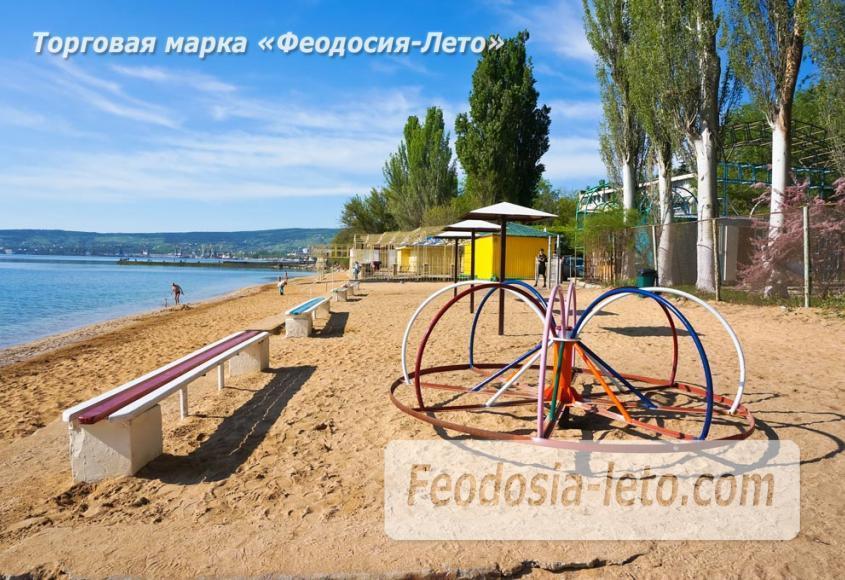 Пляж базы Крым-спорт в Феодосии - фотография № 6