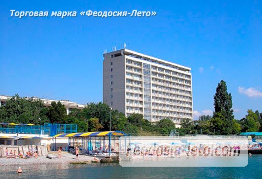 Пляж Министерства обороны в Феодосии - фотография № 1