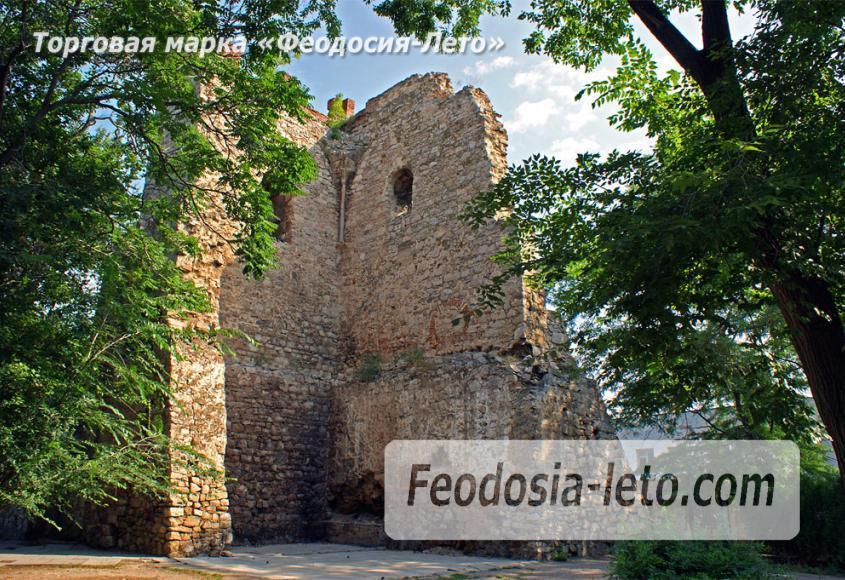 Башня Константина в Феодосии - фотография № 4