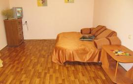 1 комнатная приятная квартира в Феодосии, улица Чкалова, 113-Б