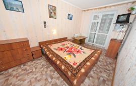 2 комнатная квартира в Феодосии, бульвар Старшинова, 10