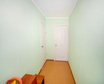 Коридор на 3 этаже в мини гостинице в Феодосии на улице 3-го Интернационала - фотография № 2