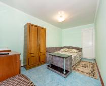 1-комнатный номер на 3 этаже в мини гостинице в Феодосии на улице 3-го Интернационала - фотография № 1